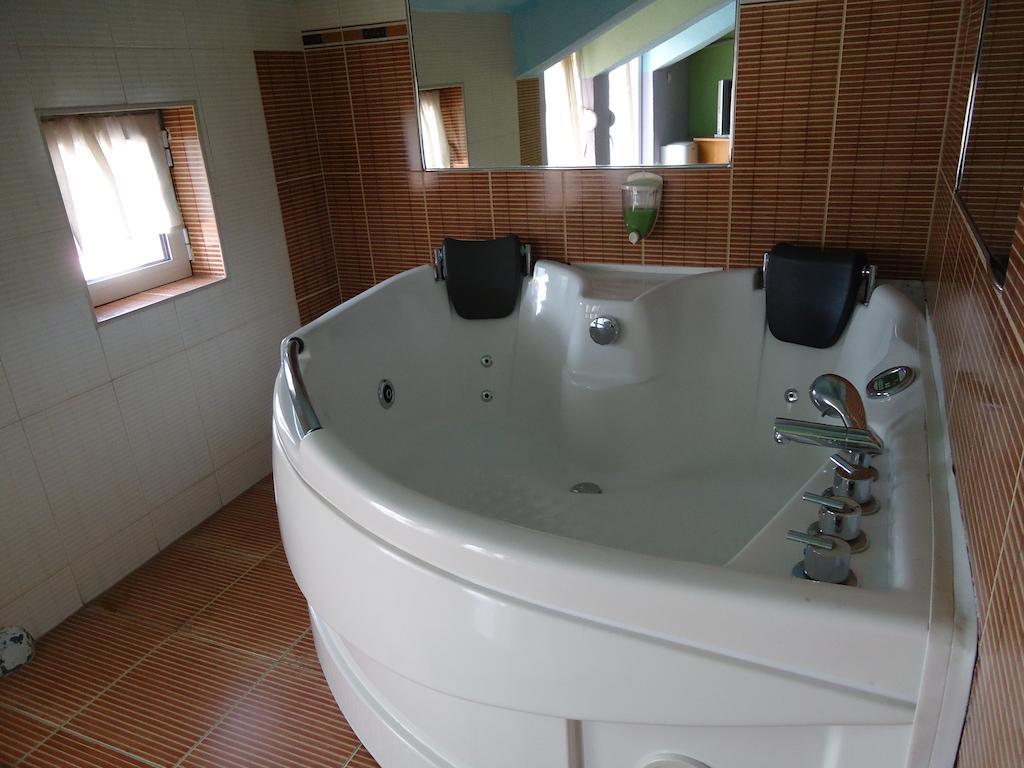 Dionis Hotel Petrich  Kamer foto