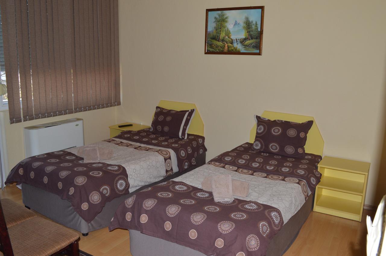 Dionis Hotel Petrich  Buitenkant foto