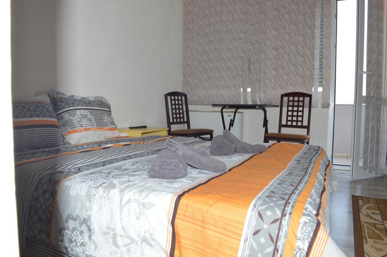 Dionis Hotel Petrich  Buitenkant foto